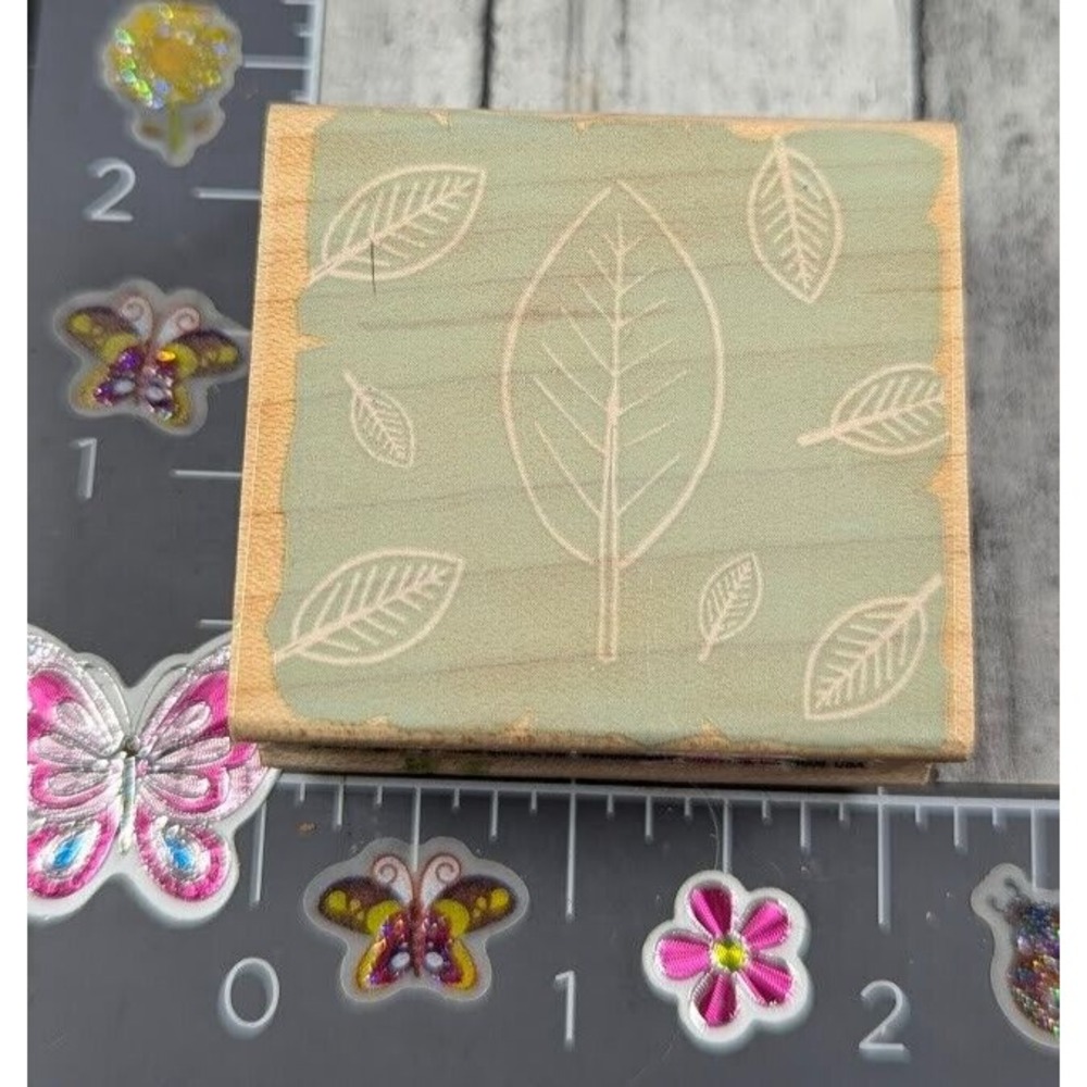 Hero Arts Leaf Pattern II Etched Background E2109 Rubber Stamp Wood #F87